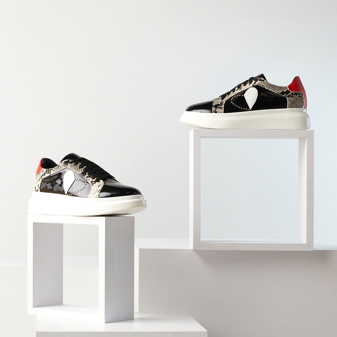 Patrizia PATRIZIA HEARTTHROB LACE-UP SNEAKERS sneaker in black patent multi with stylish fashion design