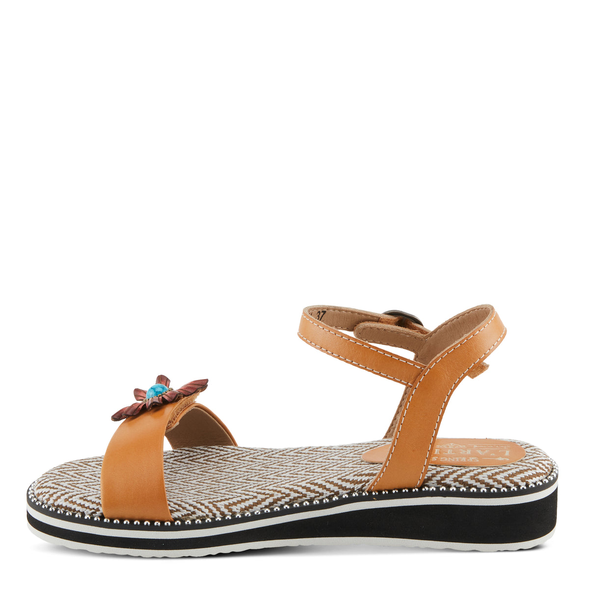 L'Artiste L'ARTISTE TILTON SANDALS sandal in camel with handcrafted leather design